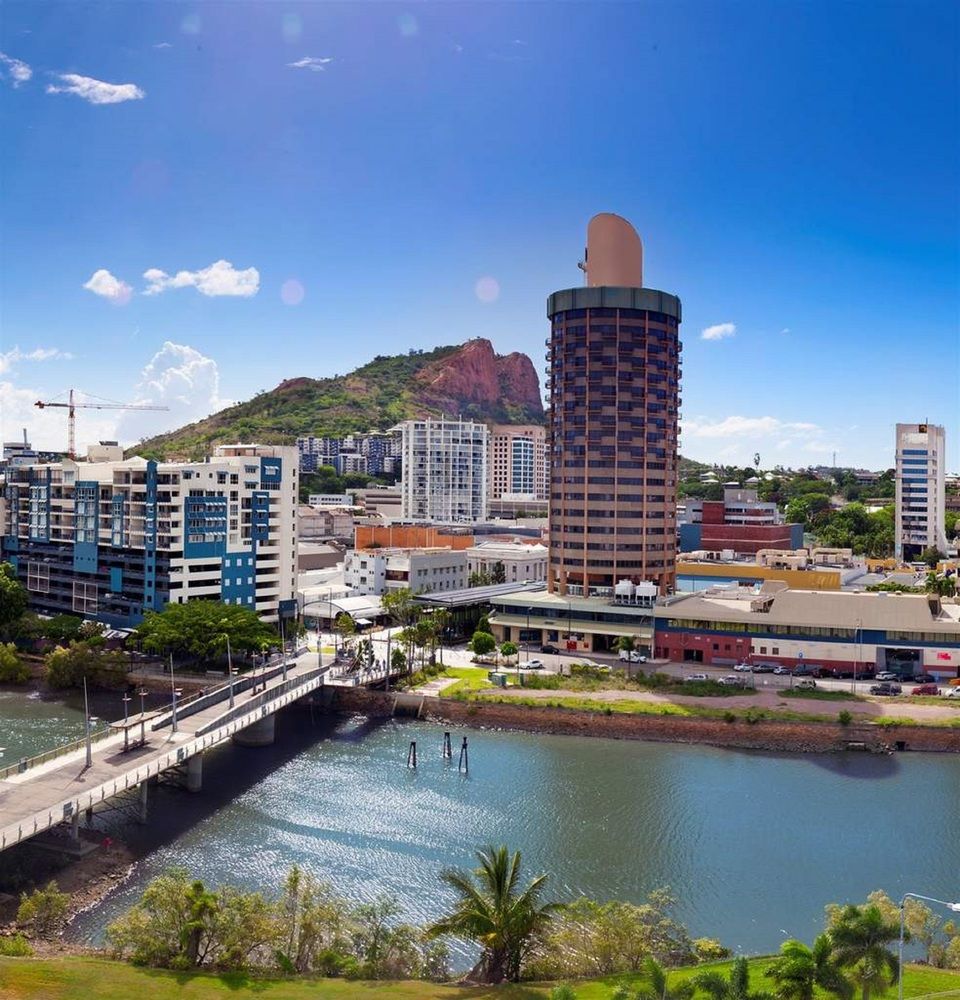 Hotel Grand Chancellor Townsville image 1